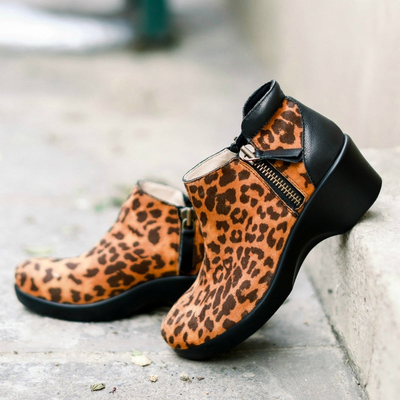 Load image into Gallery viewer, ALEGRIA Sloan Womens Casual Boot Bootie Boots Ladies Shoes - Leopard-3
