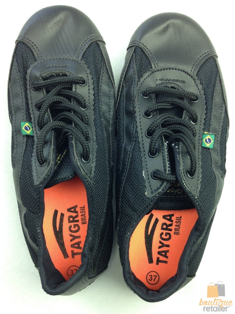 Load image into Gallery viewer, TAYGRA Slim Shoe Vegan Leather Recycled Flexible Ethical Handmade Sneakers Eco - All Black-4

