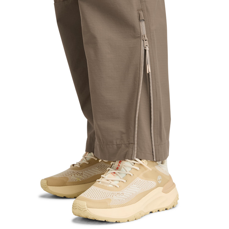 Load image into Gallery viewer, Timberland Womens Hike Pants in Black-4

