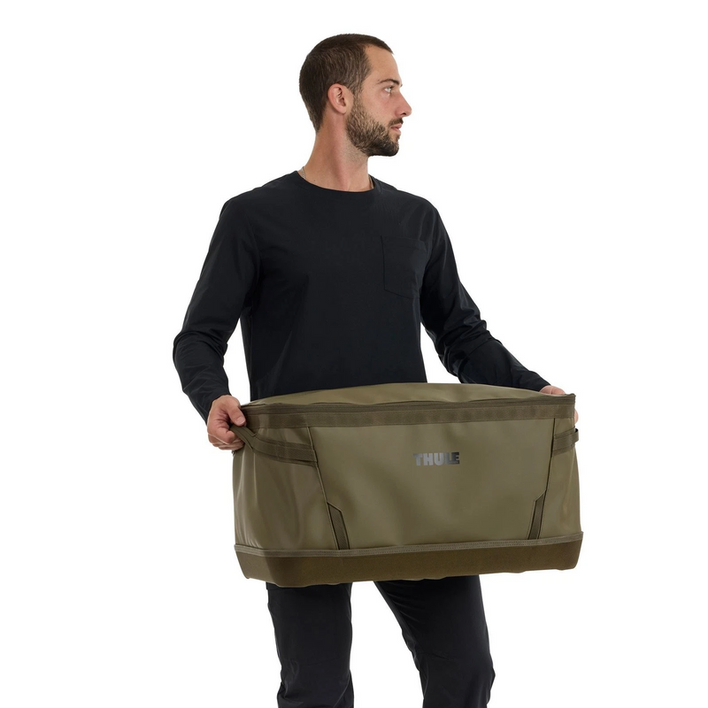 Load image into Gallery viewer, Thule 80L Chasm Gear Hauler Bag with Waterproof Base in Khaki-3
