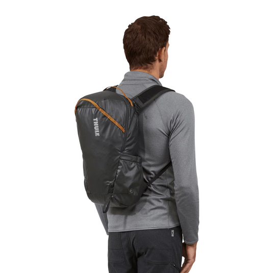 Thule Stir 18L Portable Lightweight Hiking Backpack (20x45cm) in Obsidian Grey-4