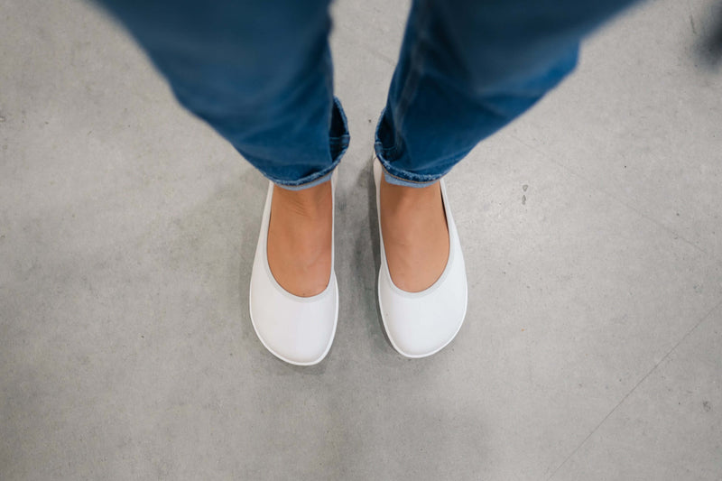 Load image into Gallery viewer, Eco-friendly Ballet Flats Be Lenka Sophie - All Chalk White
