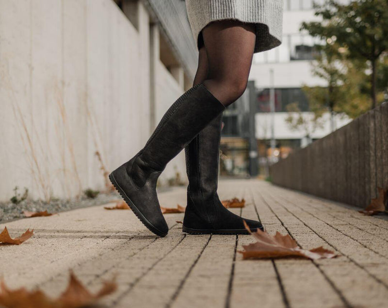 Load image into Gallery viewer, Eco-friendly Barefoot long boots Be Lenka Charlotte - Matt Black
