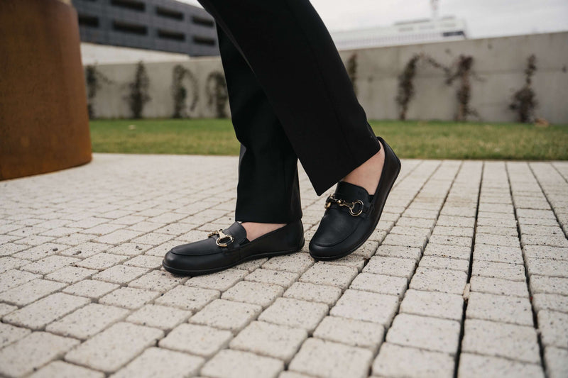 Load image into Gallery viewer, Eco-friendly Barefoot Moccasins Be Lenka Viva - Black
