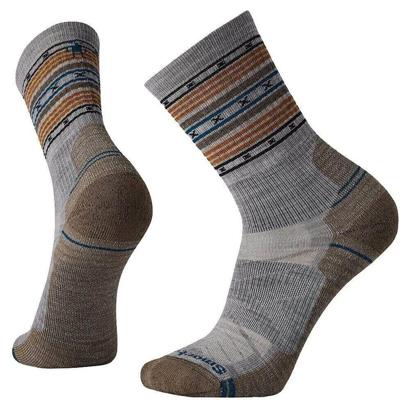 Load image into Gallery viewer, SmartWool Hike Light Cushion Spiked Stripe Crew Socks in Light Gray - Large
