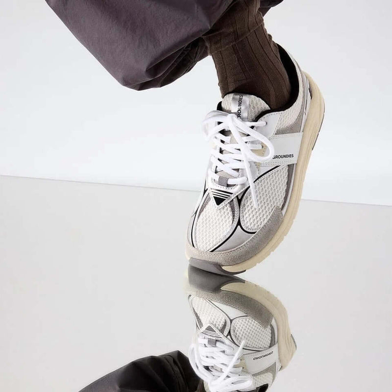 Load image into Gallery viewer, Groundies Starlite 2.0 Women White/Silver/Black
